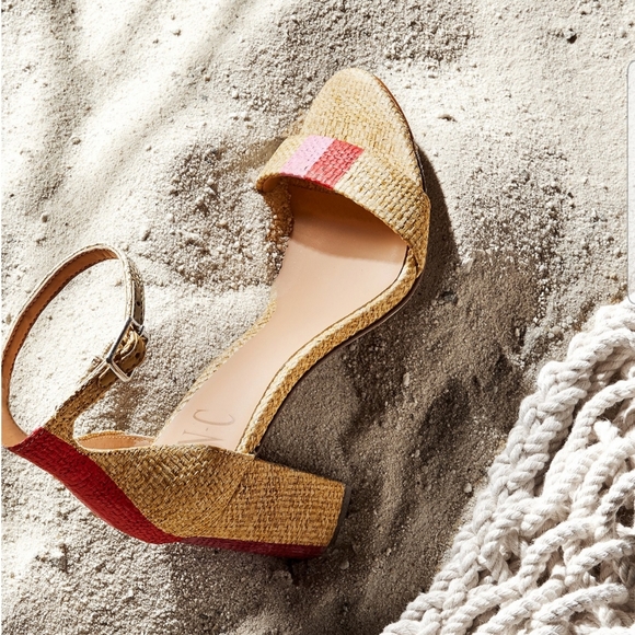 INC Kivah Two-Piece Sandals 7M - Picture 2 of 8